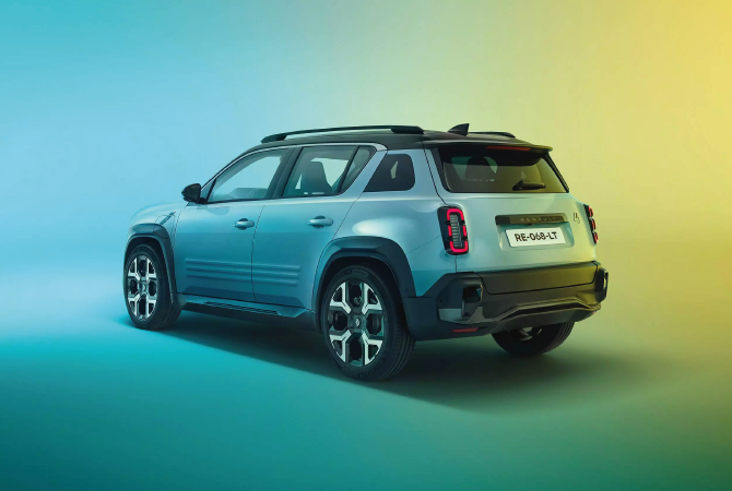 RENAULT R4 E-TECH 100% ELECTRIQUE